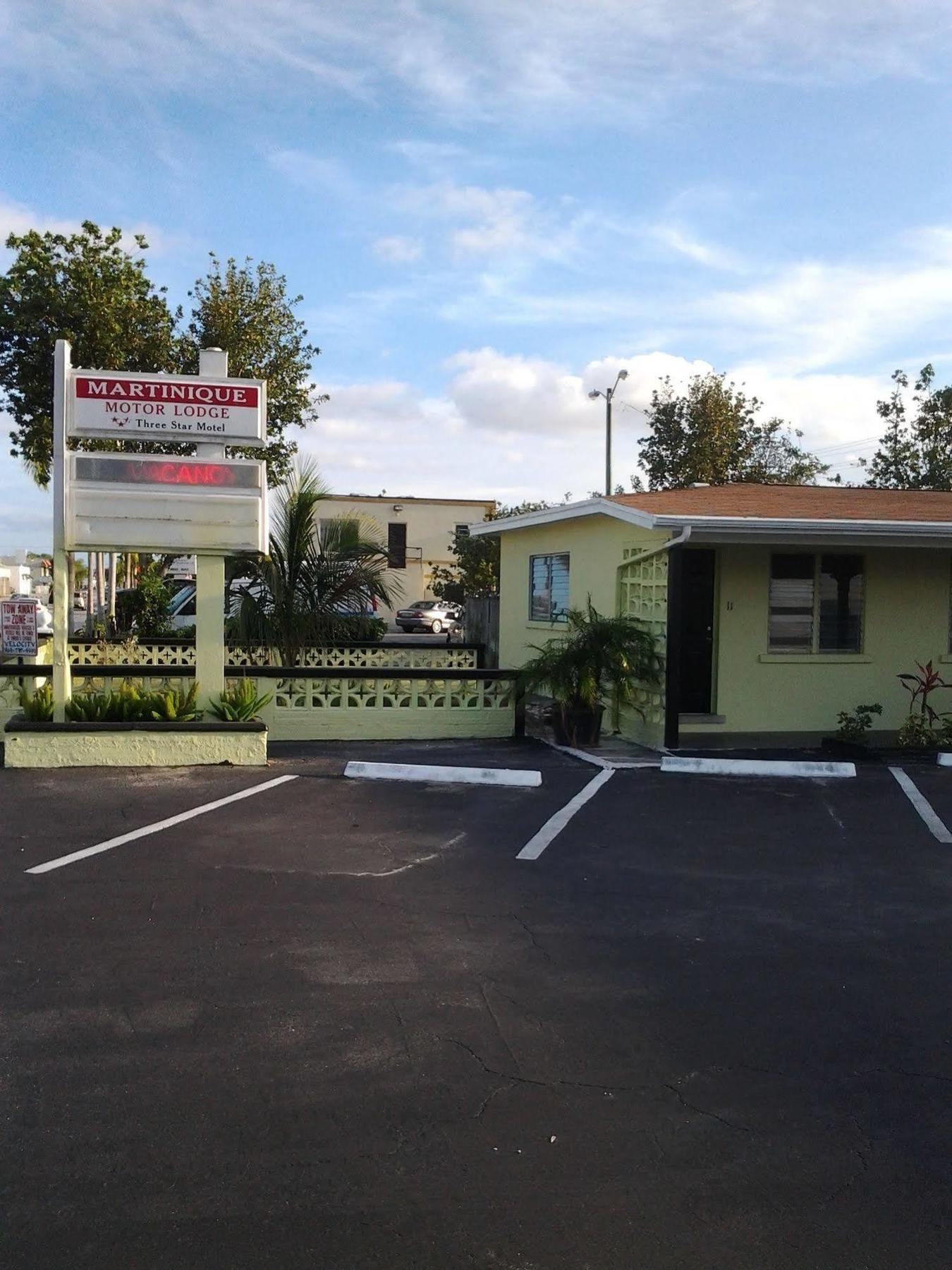 Martinique Lake Worth Beach Exterior foto